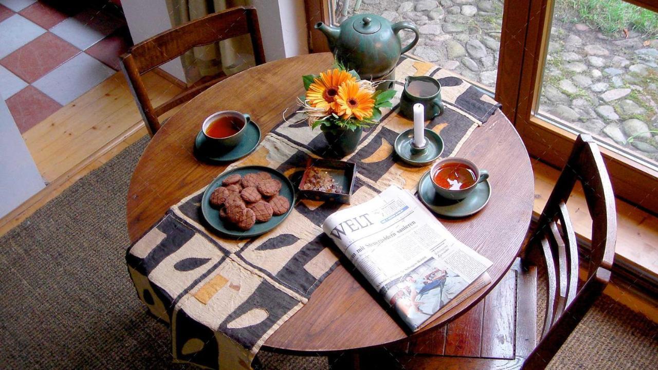 Janischs Fewo Im Spreewald, Terrasse, Grosser Garten Und Blick Inklusive Unterspreewald Oda fotoğraf